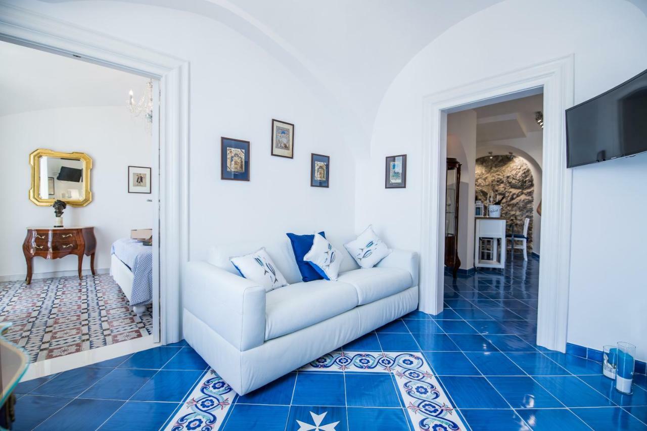 Suite Picasso Amalfi Buitenkant foto