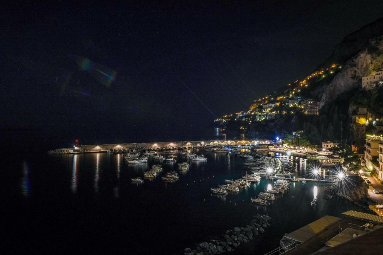 Suite Picasso Amalfi Buitenkant foto