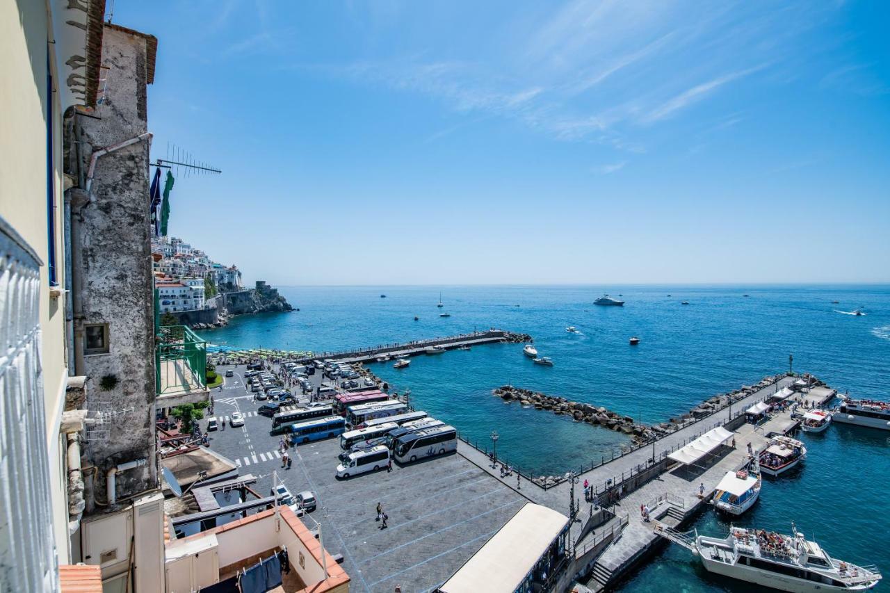 Suite Picasso Amalfi Buitenkant foto